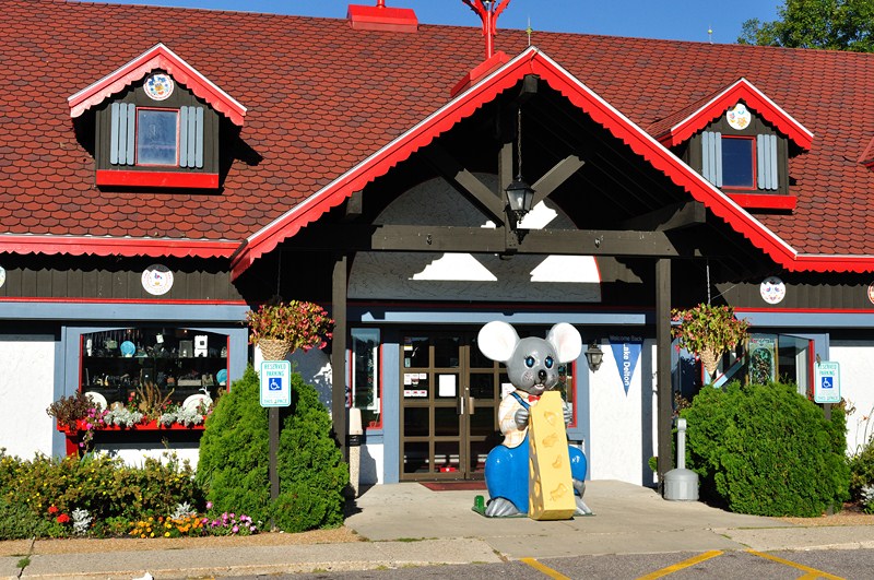 112 Marquet Square Winsconsin Dells.jpg